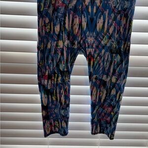 Fabletics Kids Leggings with Blue and Multicolor Pattern